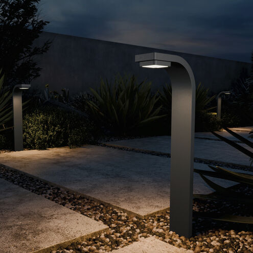 Independence 12 AC/DC 2.75 watt Textured Black Curved Path Light in 3000K